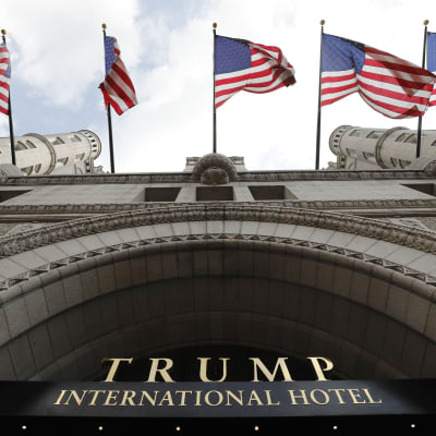 Washingtonin Trump-hotellin baari, ravintola ja Ivanka-kylpylä on suljettu koronan takia. 