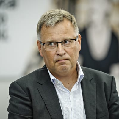 Pekka Tulokas Helsinki-Vantaan lentokentällä perjantaina 7. elokuuta 2020.