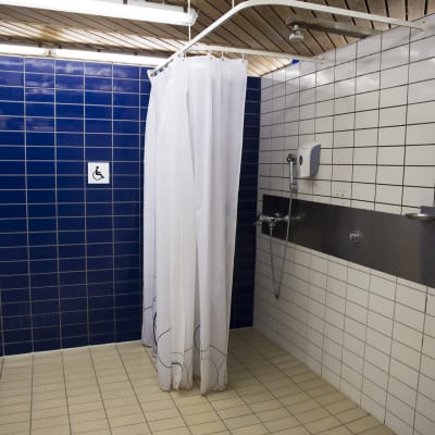 Espoonlahden uimahallin suihku