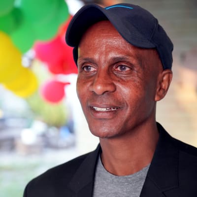 Etiopian lipun värisillä ilmapalloilla juhlittiin Eskinder Negan vapautumista, mutta hänet vangittiin vielä uudelleen.