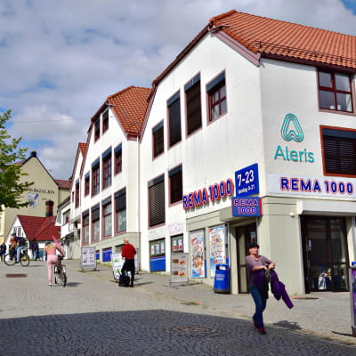 Rema-kauppaketjun liike Norjan Bergenissä.