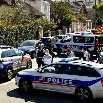 Poliisen katusulku Rambouilletissa.