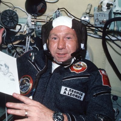 Aleksei Leonov Apollo-Soyuz -testilennolla.