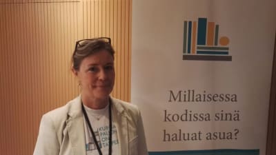 Sussi Kousa, Suomen ammattijärjestäjät