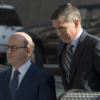 Presidentti Trumpin entinen neuvonantaja Michael Flynn saapui oikeuteen Washingtonissa 1.12.2017.