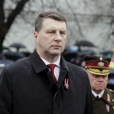 Latvian presidentti Raimonds Vejonis.