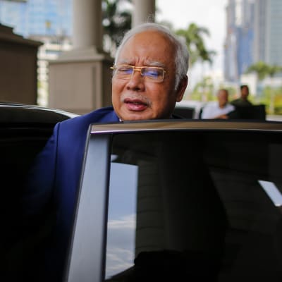 Malesian entinen pääministeri Najib Razak saapui 16.7.2019 oikeuteen Kuala Lumpurissa vastaamaan korruptio- ja kavallussyytteisiin.
