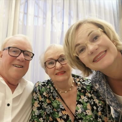 Brian Gale, Iris Liimatta och Katja Liimatta-Åström.