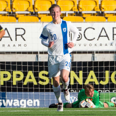 Miko Virtanen kuuluu U19-maajoukkueen pelaajiin.