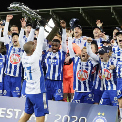 HJK firar FM-guld 2020.