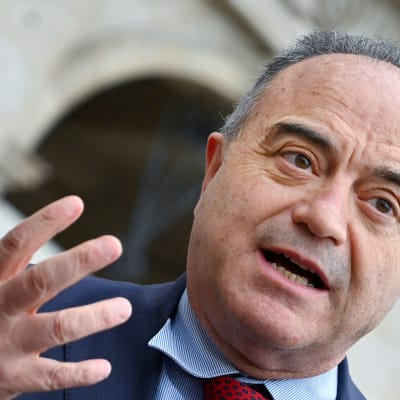 Syyttäjä Nicola Gratteri.