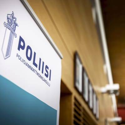 Poliisin merkki.