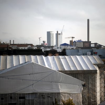 Kaupunkinäkymä Helsingin Hakaniemen suunnasta kohti Kalasatamaa.