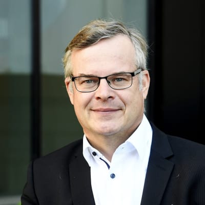 Helsingin ja Uudenmaan sairaanhoitopiirin HUS:n diagnostiikkajohtaja Lasse Lehtonen Helsingissä 18. elokuuta 2020.