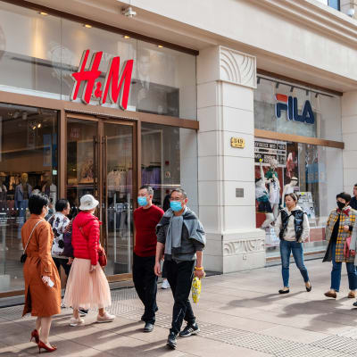 H&M vaatekauppa Shanghaissa.