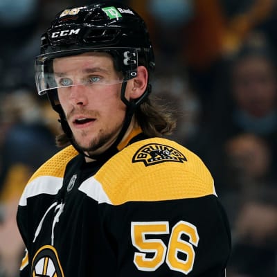 Erik Haula i Bostons tröja.