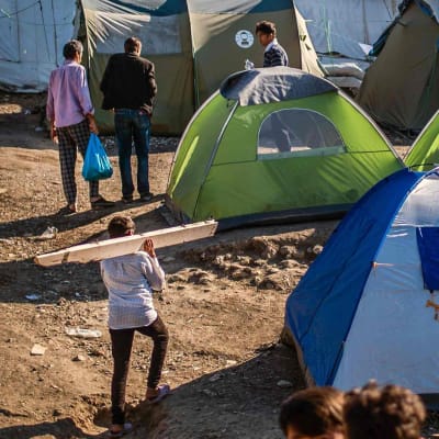 Lägret Moria på Lesbos, Grekland 30.9.2019. I bildens mitt ses några uppslagna tält. 