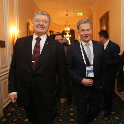 Ukranias president Petro Porosjenko och Finlands president Sauli Niinistö