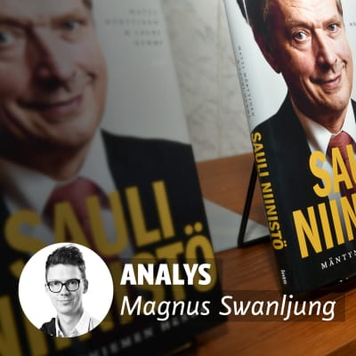 Analys Magnus Swanljung. Sauli Niinistö -böcker i bakgrunden.