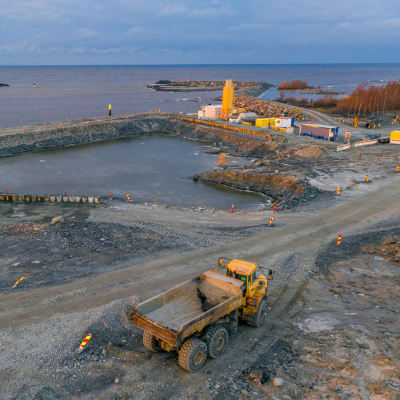 Byggarbeten vid det planerade kärnkraftsområdet i Pyhäjoki.