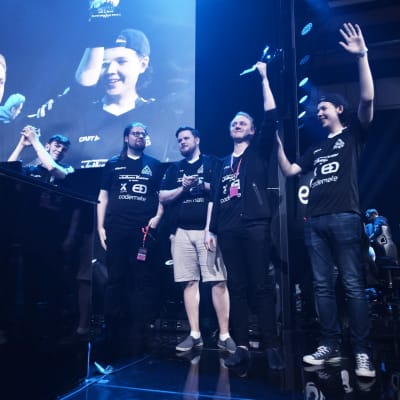 SJ Gamingin joukkue CS:GO eSM-turnauksessa 2019.