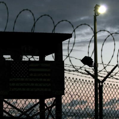 Fånglägret i Guantanamo skapades år 2002 på order av den dåvarande presidenten George Bush. Obama har inte lyckats stänga lägret på grund av republikanskt motstånd.