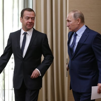 Venäjän pääministeri Dmitri Medvedev ja presidentti Vladimir Putin.