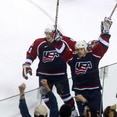 USA:s Tony Amonte gjorde segermålet i den avgörande finalen mot Kanada i World Cup-hockeyn 1996.