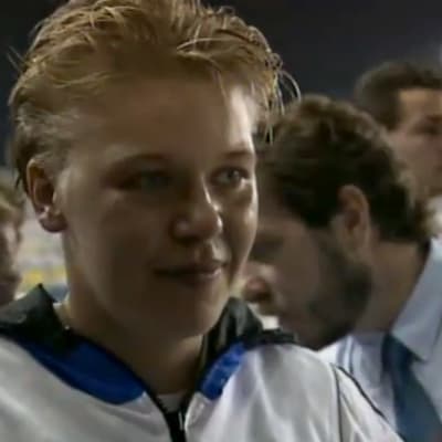 Keihäänheittäjä Päivi Alafrantti haastattelussa EM-kullan voiton jälkeen Splitissä 1990.