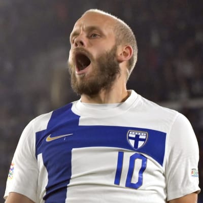 Teemu Pukki firar sitt mål.