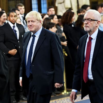 Pääministeri Boris Johnson ja oppositiojohtaja Jeremy Corbyn.