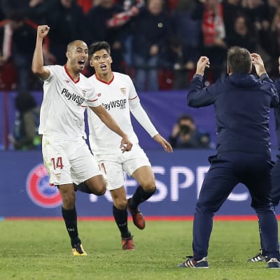 Sevillas spelare firar mål, CL 2017.