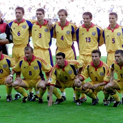 Rumänien vid EM 2000 med bland annat Petrescu, Hagi, Chivu och Popescu.