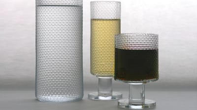 Glas med vin i, Markku Salos design