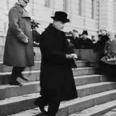 Presidentti Lauri Kristian Relander virkaanastujaisissaan