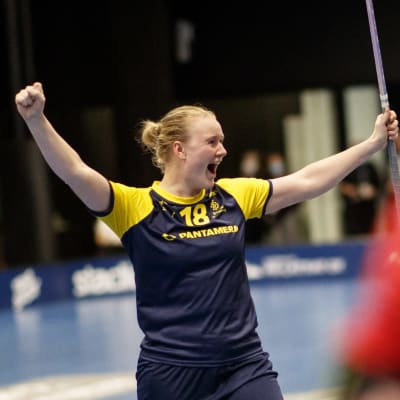Klara Molin jublar.