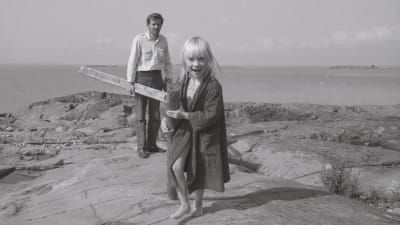 Sophia Jansson med pappa Lasse i Pellinge skärgård