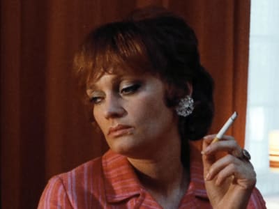 Irina Milan tv-elokuvassa Onnentyttö (1982).