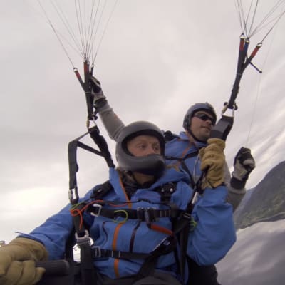 Tom Nylund paraglider.