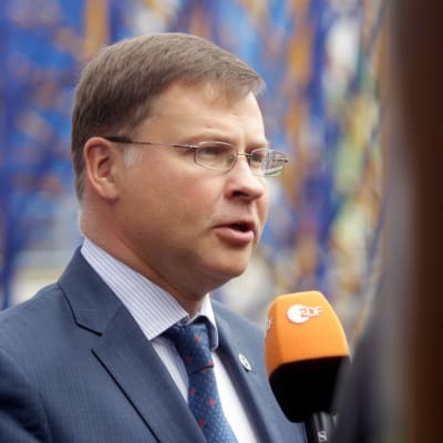 EU-komission varapuheenjohtaja Valdis Dombrovskis valtiovarainministerien kokouksessa Tallinnassa.