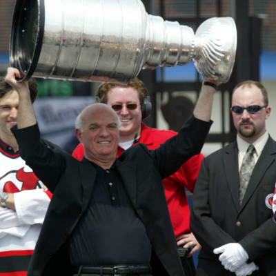 Lou Lamoriello och Stanley Cup.