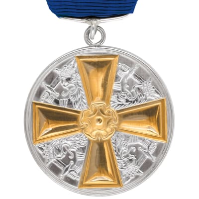 Medalj av I klass med guldkors av Finlands Vita Ros orden