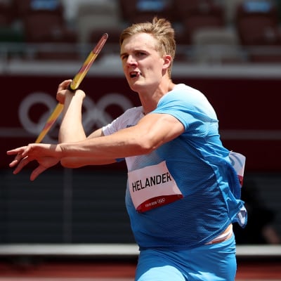 Oliver Helander kastar spjut i OS-kvalet.