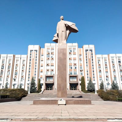 Leninin patsas Tiraspolissa Transnistriassa.