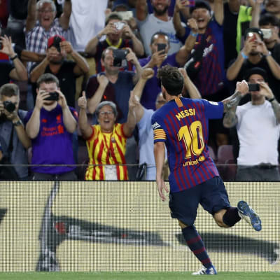Lionel Messi jublar efter ett mål