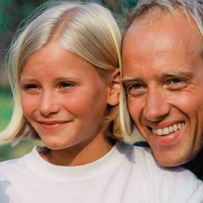 Ebba Hultqvist Stragne på 1990-talet och nu.
