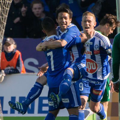 Atomu Tanaka firar med Nikolai Alho och Mikael Forssell.