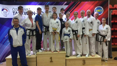 Finlands tävlingslag i taekwondo-tävlingen Czech open.