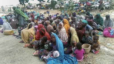 En del av de 700 bybor som Boko Haram kidnappade men som räddades i januari
