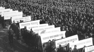 Generalstrejken 1956, Senatstorget i Helsingfors